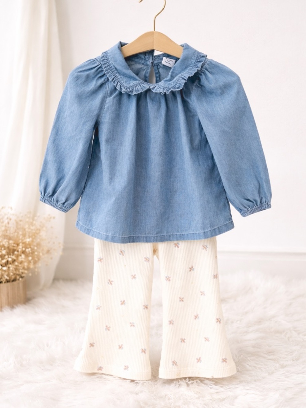 Baby GAP Chambray Ruffle Top & Floral Ribbed Pants Set 18–24 Months Outfit